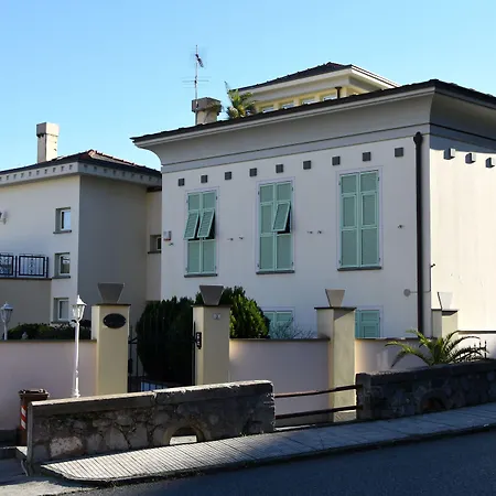 Nina 게스트하우스 라스페치아