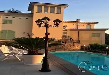 Nina Pensionat La Spezia