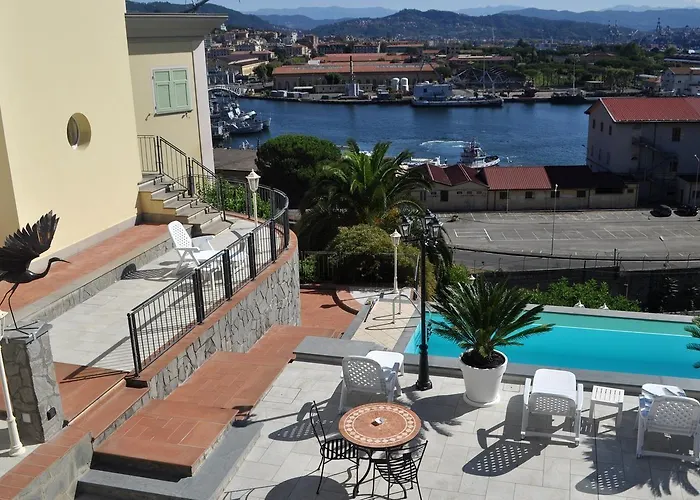 Nina 라스페치아