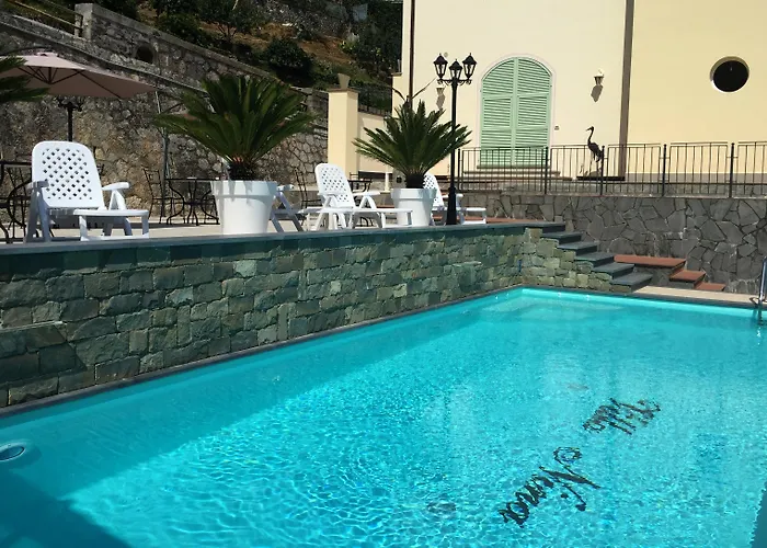 Nina 게스트하우스