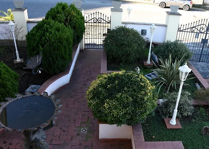 Nina 게스트하우스