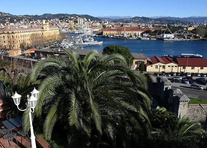 Nina 게스트하우스