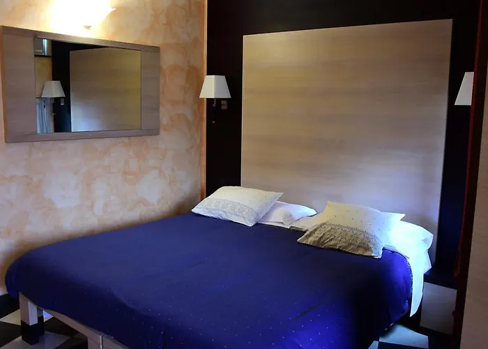 게스트하우스 Nina 4*