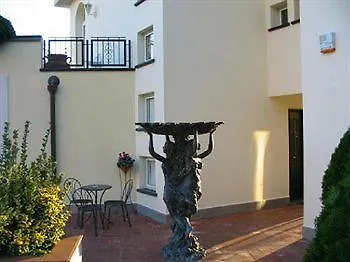 Nina 라스페치아