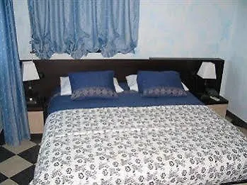 Nina 게스트하우스 4*